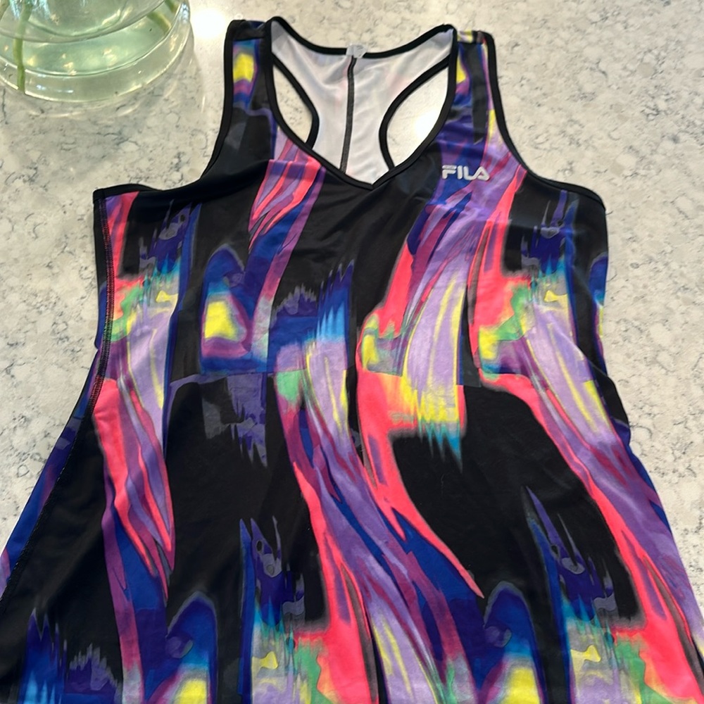 Fila tank